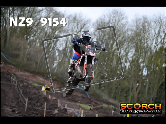Experts-071