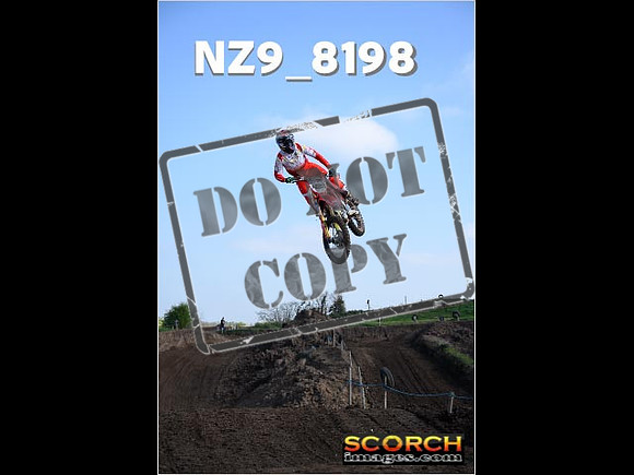 Thur10Apr-004