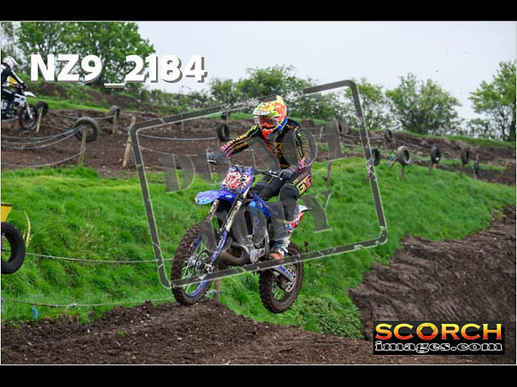 Thur 02 May-067