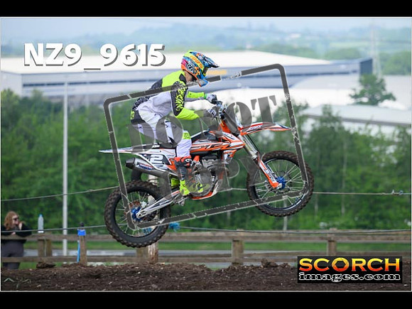 Inters-058