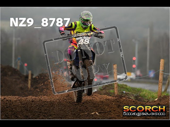 Experts-083