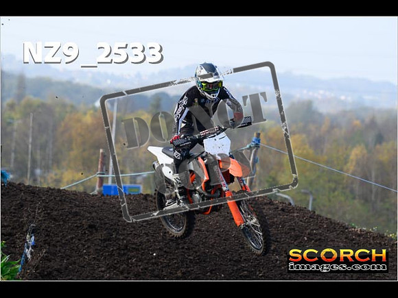 Experts-121
