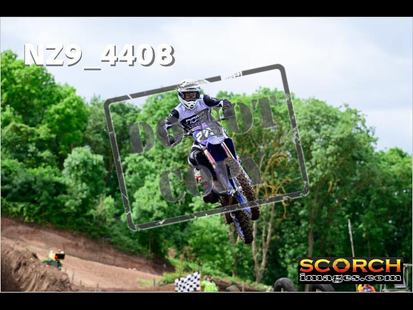 Experts-078