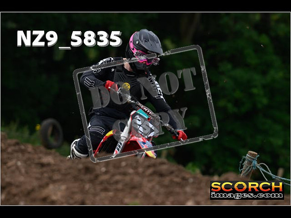 Inters-083