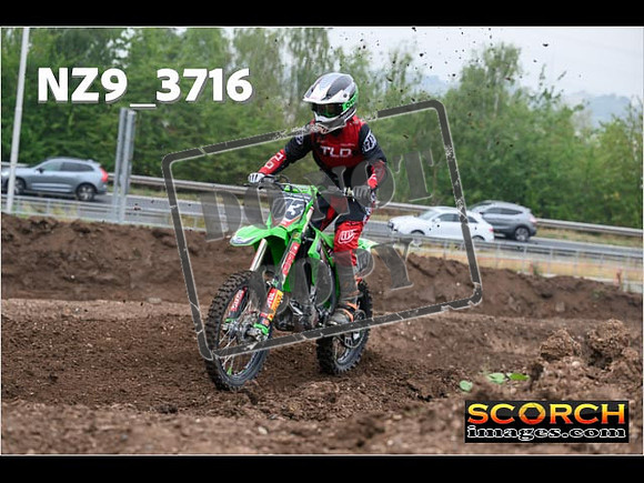 IntersGreenOrange-081