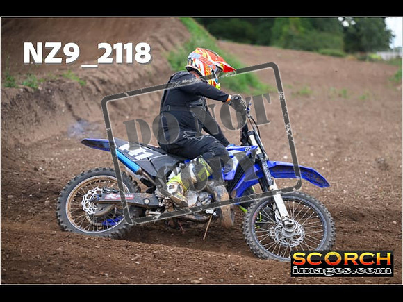 IntersOrange-126