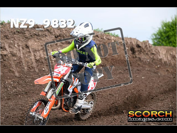 Youth-029