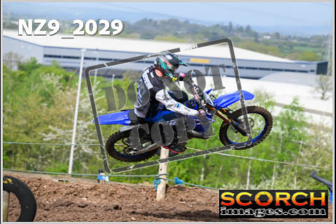 Experts-060