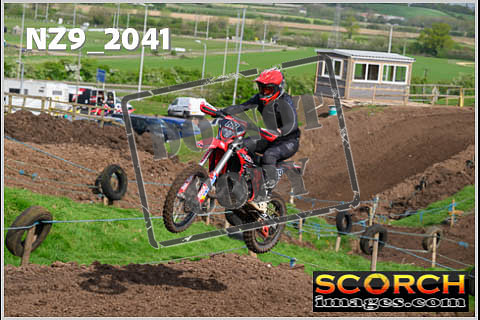 Experts-072