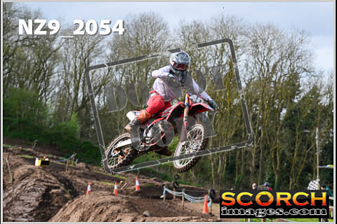 Experts-083