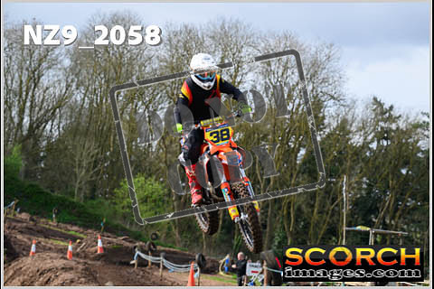 Experts-087