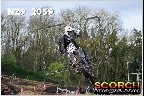 Experts-088