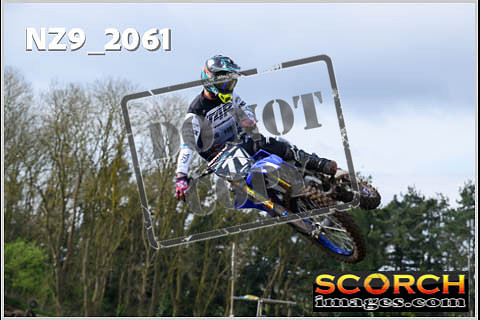 Experts-090
