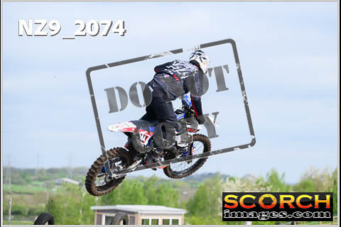 Experts-103