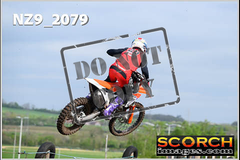 Experts-108