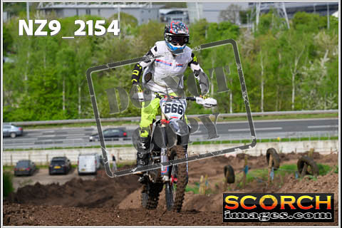 Inters-067