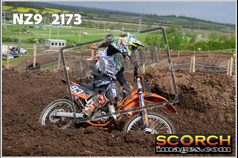 Inters-086