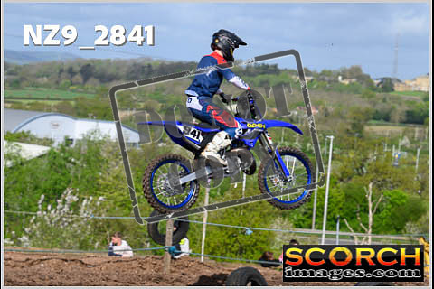 Experts-023