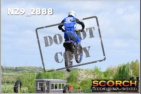 Experts-070