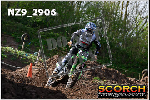 Experts-088