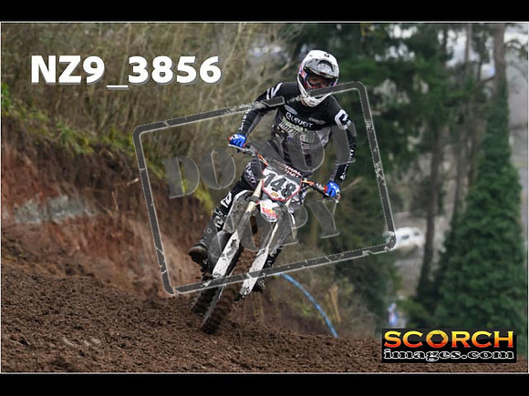 Experts-051