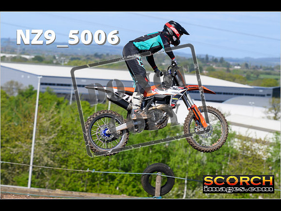 Thur 18Apr-044