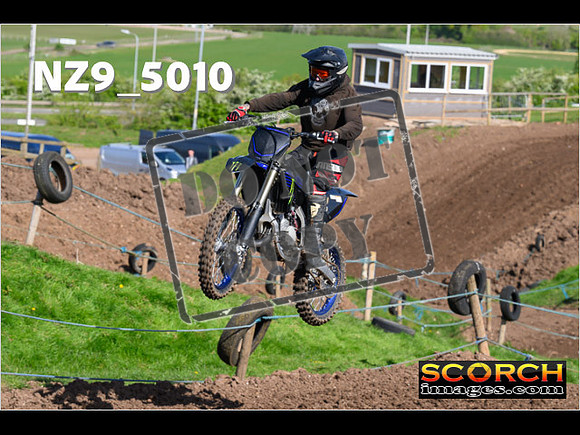 Thur 18Apr-048