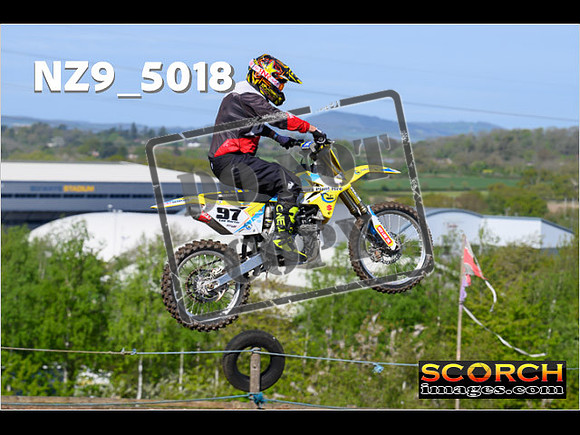 Thur 18Apr-055