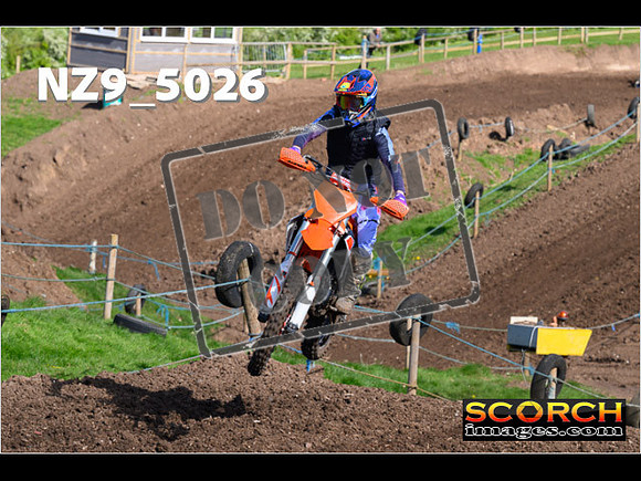 Thur 18Apr-063