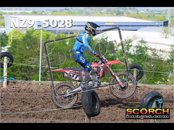 Thur 18Apr-065