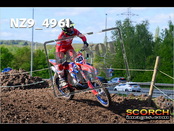 Thur 18Apr-001