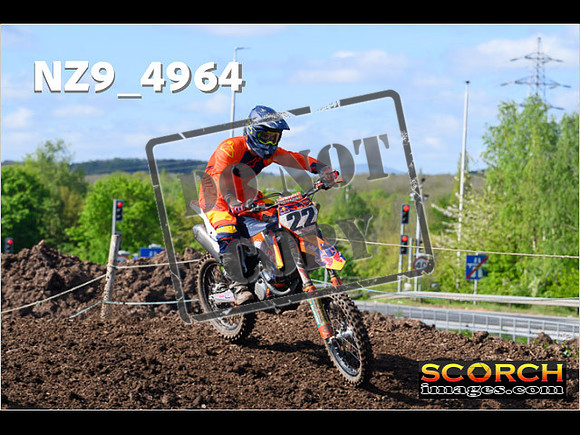 Thur 18Apr-004