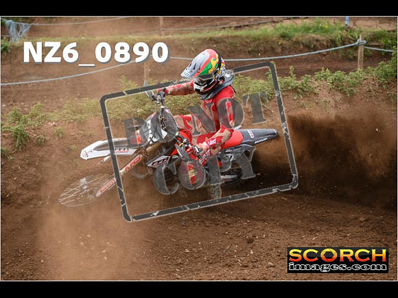 Experts-083
