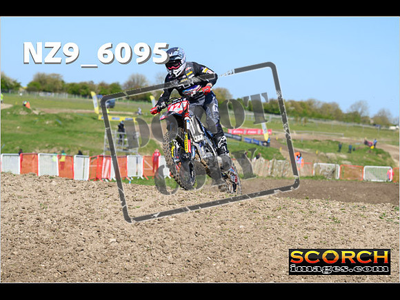 MX1-048