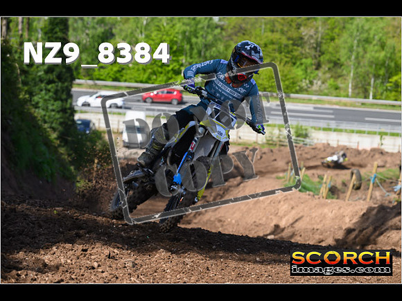Experts-112