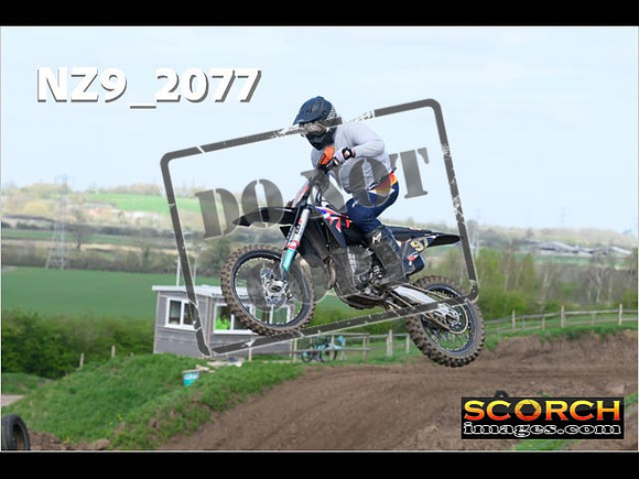Experts-113