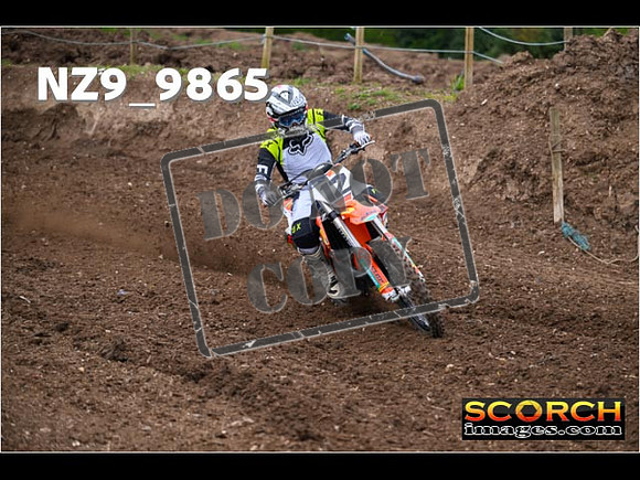 Thur25Apr-005