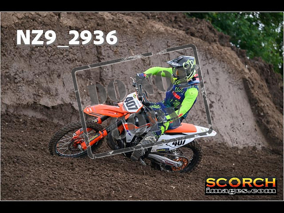 Experts-129