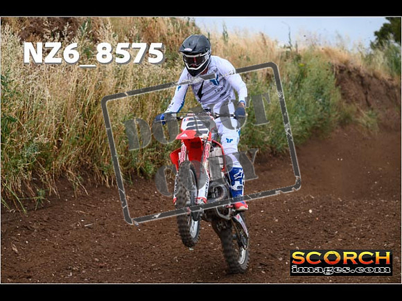 Experts-095