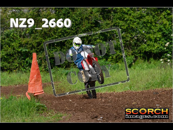 Experts-106