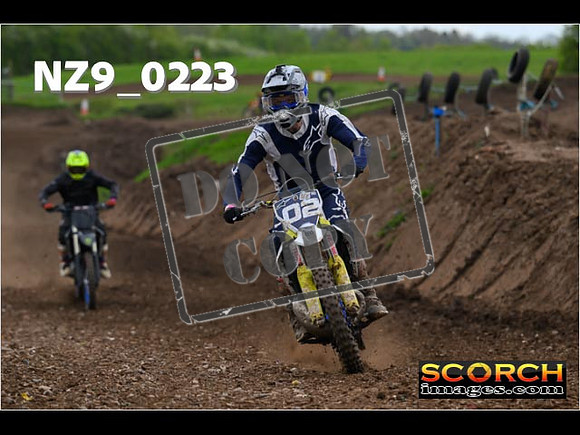 Thur25Apr-326