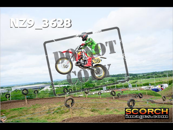 Experts-078