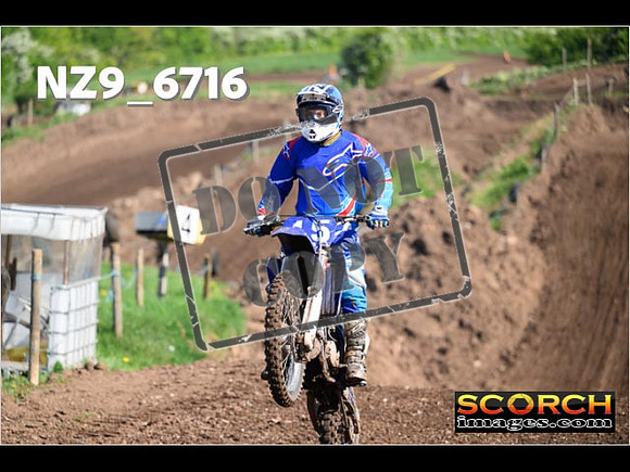 Thur01May-017
