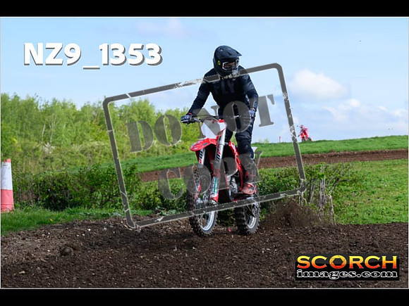 Wed1stMay-008
