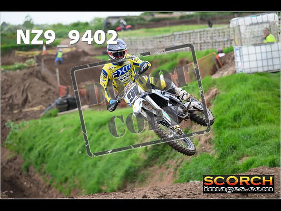 Experts-112