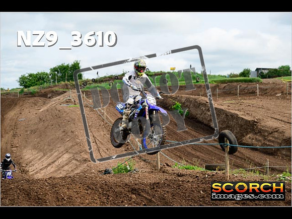 Experts-060