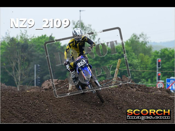 Thur 02 May-003
