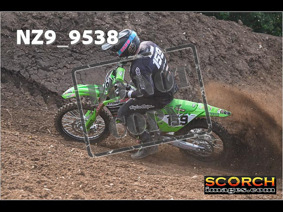 Experts-059