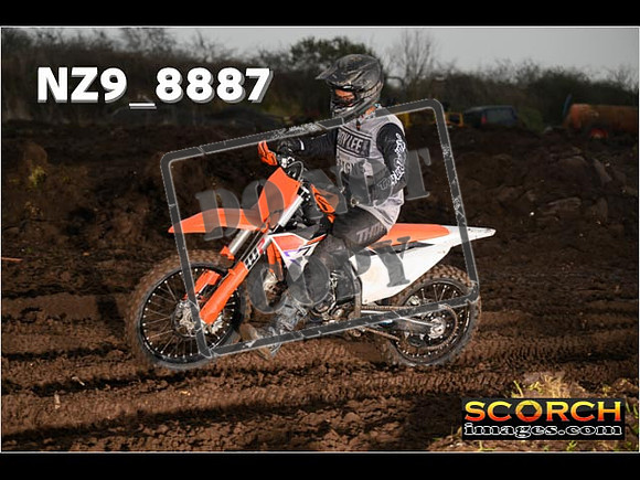 Inters-099