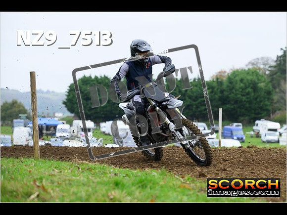 Experts-060